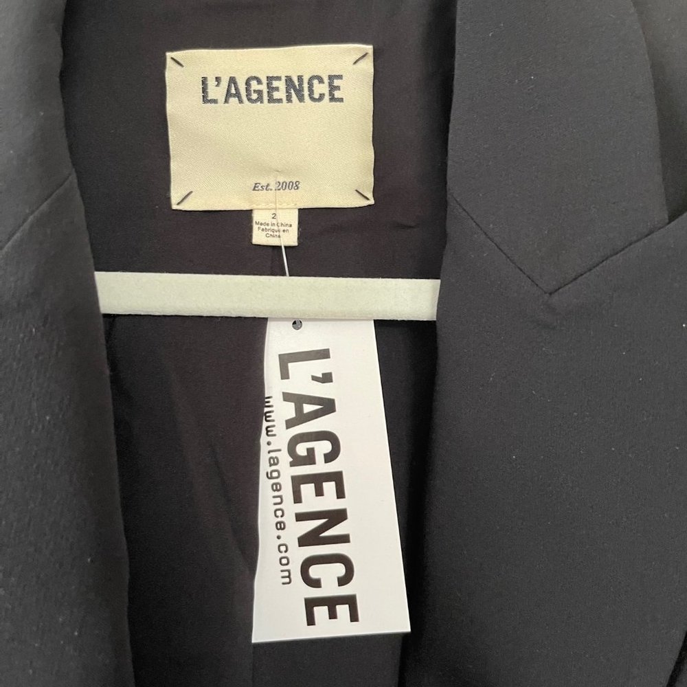 L'Agence Chamberlain Black Blazer with Bling Cuffs and Front Pockets Size 2 - Picture 2 of 9